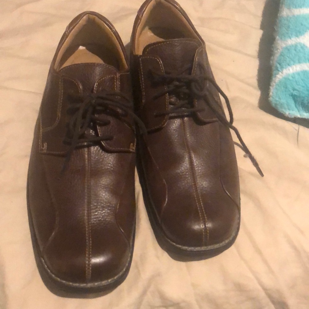 Dockers Lewis